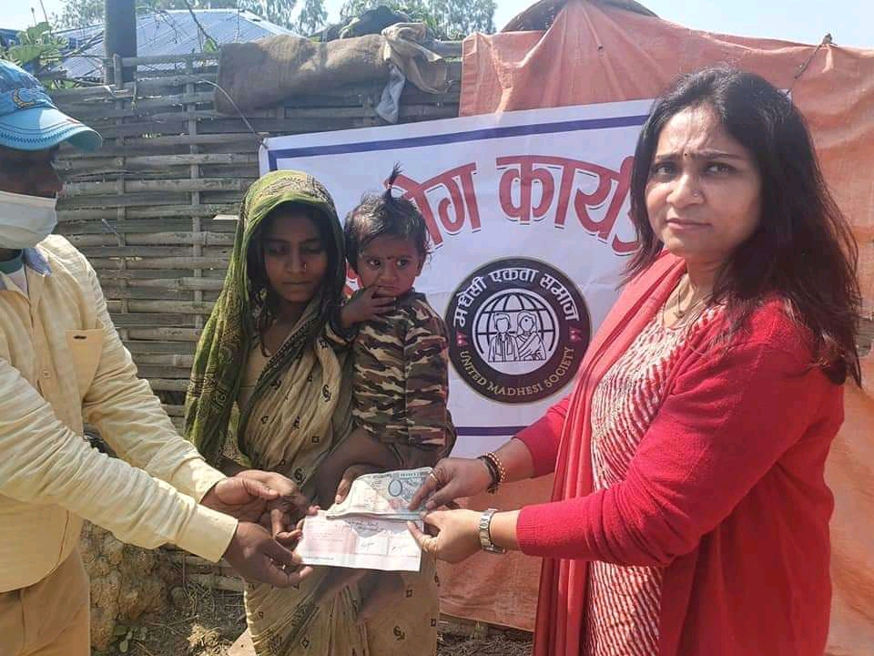 युएईमा मृत्यु भएका व्यक्तिका परिवारलाई डेढ लाख रुपैया सहयोग