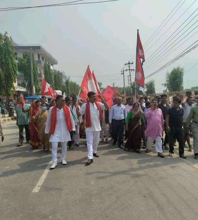 लहान ३ मा एमाले निकट उमेदवारहरु भोट मागनमा ब्यस्त