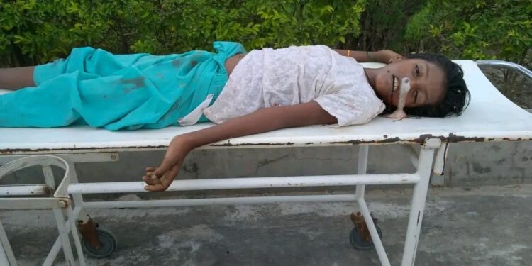 सवारी दुर्घनामा परी एक बालिकाको मृत्यू