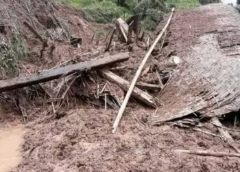 अछामको तुर्माखाँदामा पहिरो, घरभित्र सुतेका तीन बेपत्ता