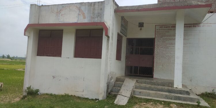 सेवाग्राहीलाई सास्ती भगवानपुर वाडा नम्बर २ को अध्यक्ष र सचिब कार्यालय बाही