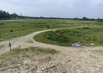 महाेत्तरीकाे माेडहा खाेलामा पुल नभएकाे कारण स्थानियहरुलाई सास्ति ,सम्वन्धित निकाय वेखवर