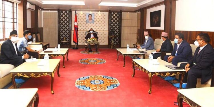 प्रचण्ड भारत भ्रमणमा निस्कनुअघि बालुवाटारमा सत्ता गठबन्धनको बैठक