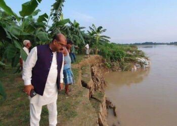 रौतहटको वाग्मती र लालबकैया नदीमा कटान सुरु, स्थानिय निकाय र प्रशासनद्वारा रोकथामको प्रयास