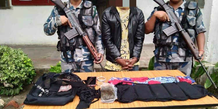 विओपी कृष्णनगरको सफलता: लगभग चार के.जी.चरेस सहित व्यक्ति नियन्त्रणमा