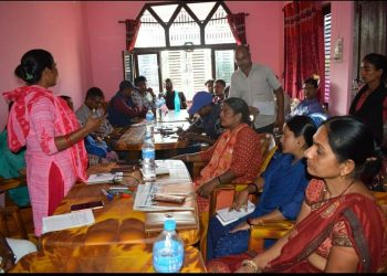 महिला संजालद्वारा संचारकर्मीसंग अन्तरक्रिया