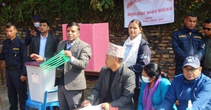 पाल्पाको अर्गलीमा बदर मत घटाउन नमुना मतदान