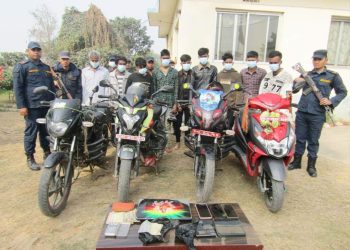 सिरहाबाट लागुऔषधसहित ९ जना पक्राउ