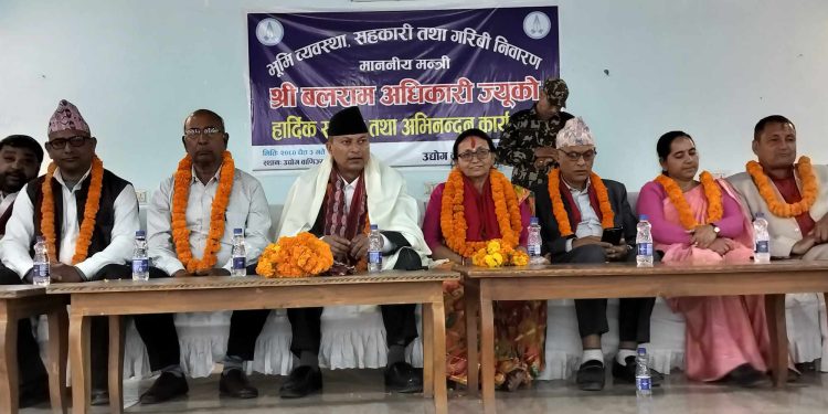 सबै जनताले बास पाउनुपर्छः मन्त्री अधिकारी