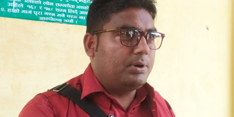 नविल बैंकको चर्को ब्याजले पीडित बन्दै सेवा ग्राही महतो 