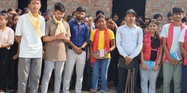 परिक्षामा उत्कृष्ट अंक ल्याउने विद्यार्थीलाई नशा ईन्स्टिच्युट द्वारा संमान