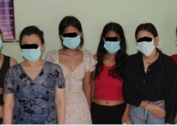 केटाहरूलाई जिस्क्याउने १५ जना स्वदेशी तथा विदेशी महिला प्रहरी नियन्त्रणमा