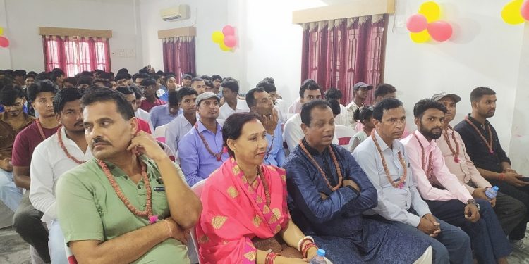 एपेक्सले भब्य मनाए फेर्वेल