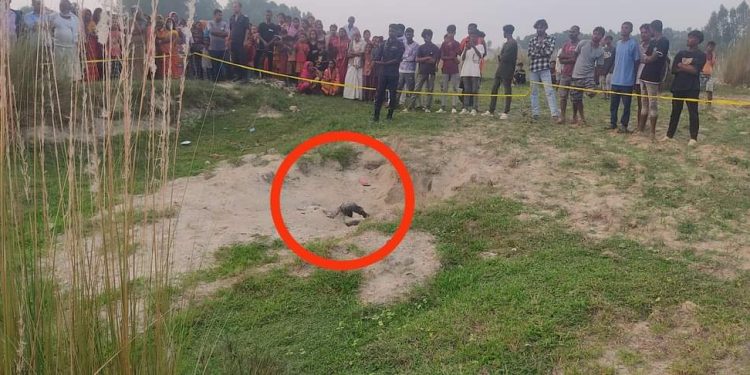 सिरहामा अपरिचित युवकको शव फेला, पहिचान र मृत्युको कारण खुल्न बाँकी