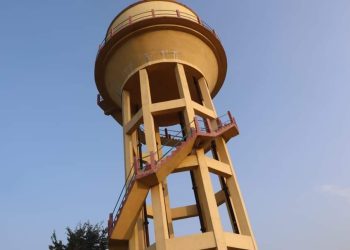 “वर्षौँदेखि अलपत्र खानेपानी ट्याङ्की: सरकारी बेवास्ताले सिराहाका बासिन्दा प्यासै, संरचना चोरीमा”