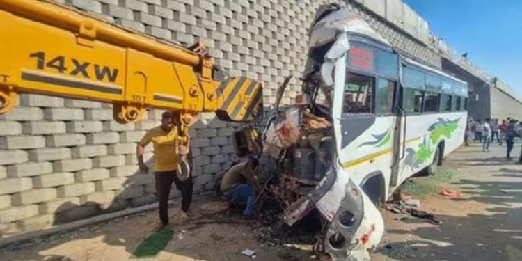 राजस्थानमा भीषण बस दुर्घटना: १२ को मृत्यु, ३० भन्दा बढी घाइते