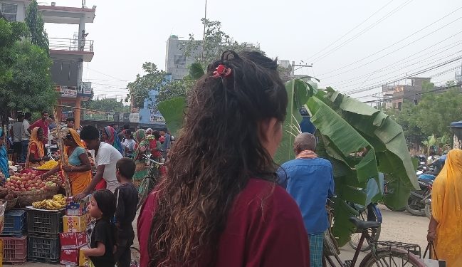 चाडपर्वमा किनमेलको भीड: लहान बजारमा व्यापारीहरूको खुशी