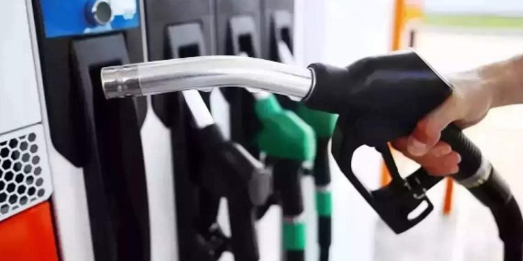 नेपाल आयल निगमद्वारा डिजेल र मट्टितेलको मूल्यमा कटौती, प्रतिलिटर १ रुपैयाँले घट्यो