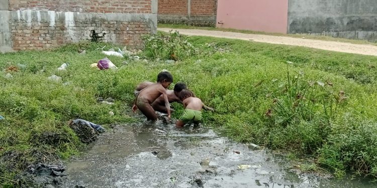 आर्थिक अभावले मुसहर समुदायका बालबालिका शिक्षाबाट वञ्चित