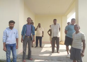 सुरुङ्गा–६ मा जनताको करको रकम घर भाडामा खर्च, स्थानीयको विरोध