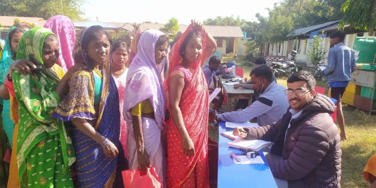 जेसिजको सप्ताहव्यापी अभियान: स्वास्थ्य शिविरमा सेवाग्राहीको उत्साहजनक सहभागिता