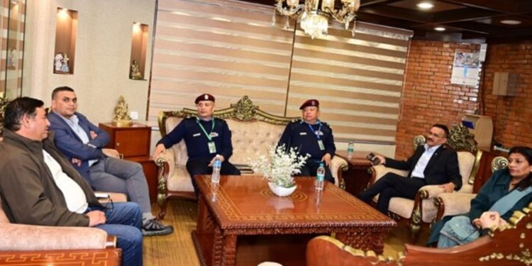 आईजीपी कुँवर इन्टरपोलको ९२औं महासभामा सहभागी हुन ग्लास्गो प्रस्थान