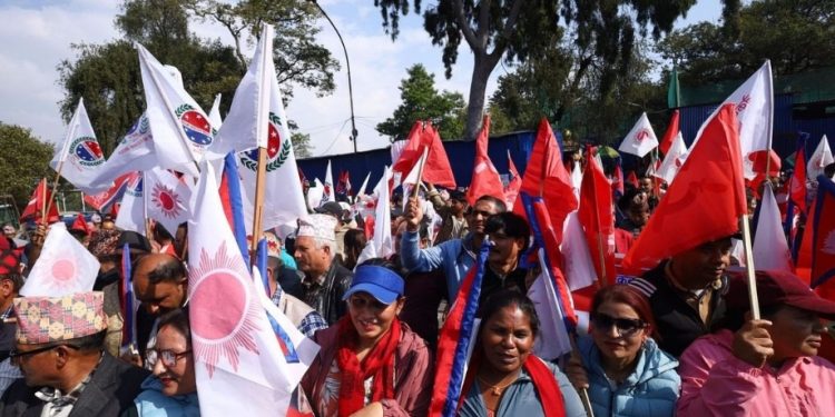 एमालेको शक्ति प्रदर्शन: भद्रकालीबाट दरबारमार्गसम्म र्‍याली