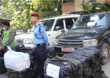 धरानमा ठूलो परिमाणमा लागू औषध बरामद, नक्कली सरकारी नम्बर प्लेट प्रयोग