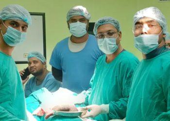 ९ वर्षीया बालिकाको पेटबाट १ किलो कपालको डल्लो निकालियो