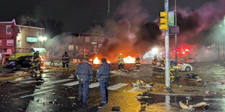 फिलाडेल्फियामा एयर एम्बुलेन्स दुर्घटना: ६ जनाको मृत्यु