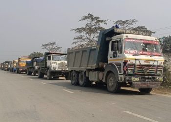 मिर्चैयामा ट्राफिक कारबाही : २ सय ओभरलोड टिपर नियन्त्रणमा