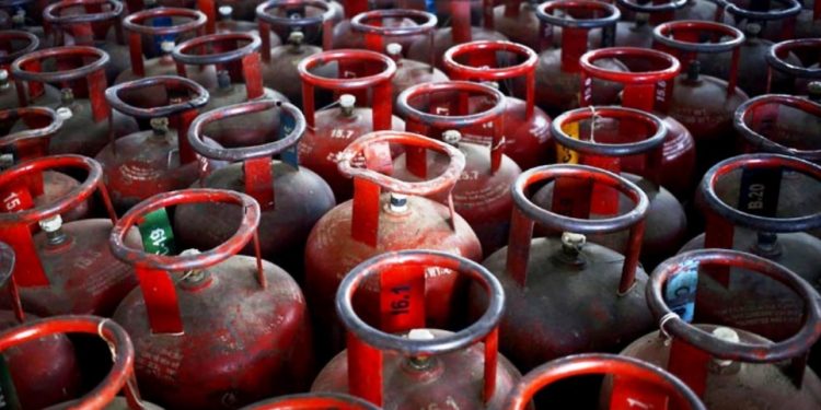 सरकार र नेपाल एलपी ग्यास उद्योग संघबीच पाँच बुँदे सहमति, आन्दोलन फिर्ता