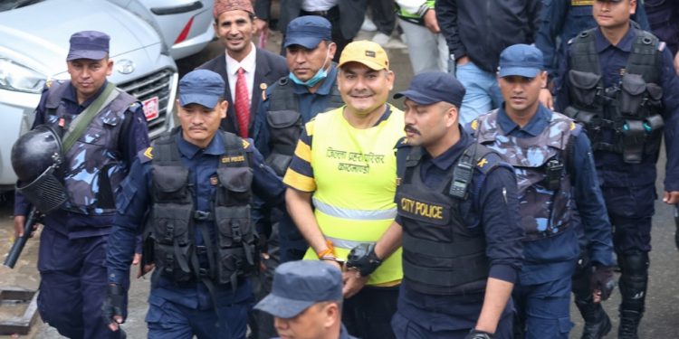 दुर्गा प्रसाईंमाथि बैंकिङ कसुर र सम्पत्ति शुद्धीकरणमा अनुसन्धान, ७ अर्ब बढी ऋण दुरूपयोगको आरोप