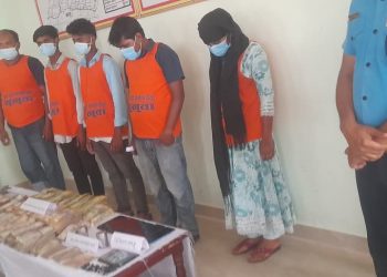 लागूऔषध र अवैध रकमसहित सिरहाबाट पाँच जना पक्राउ