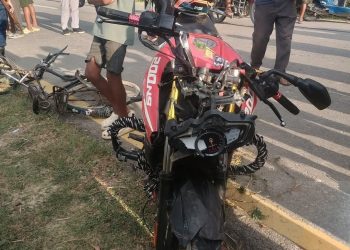 सिरहामा मोटरसाइकल र साइकल ठोक्किँदा तीनजनाको मृत्यु