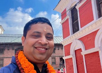 सिरहामा मोबाइल व्यवसायी विजय गुप्तालाई अनुसन्धानका लागि नियन्त्रणमा, गुप्ताले भने– राजनीतिक प्रतिशोधमा अफवाह फैलाइयो