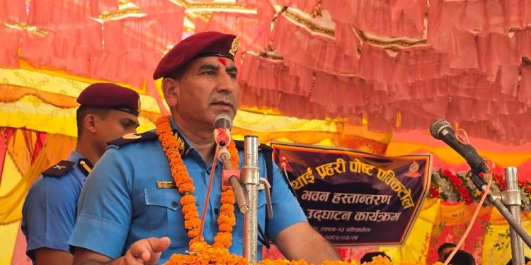 लहानमा स्थानीयको अगुवाइमा प्रहरी भवन निर्माण, डिआइजी चतुर्वेदीले गरे प्रशंसा