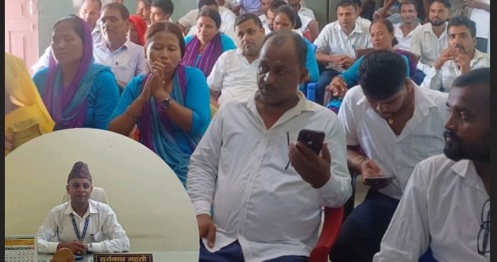 राष्ट्रिय बीमा कम्पनी लहान शाखाद्वारा सप्तरीको बलान बिहुमा बीमालेख हस्तान्तरण र अन्तरक्रिया 