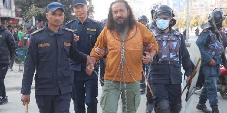 फरार रहेका खगेन्द्र सुनार जिल्ला अदालत काभ्रेमा उपस्थित