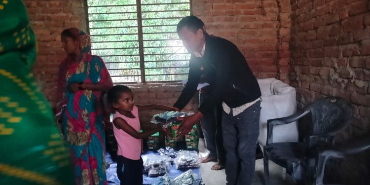 SOS बालग्रामद्वारा ४२ जना दलित बालबालिकालाई विद्यालय पोसाक वितरण