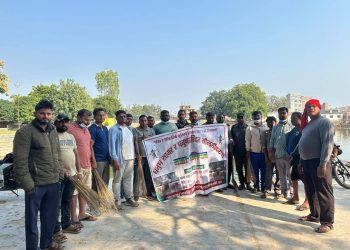 धनुषाधाममा मन्दिर परिसरमा सरसफाइ अभियान