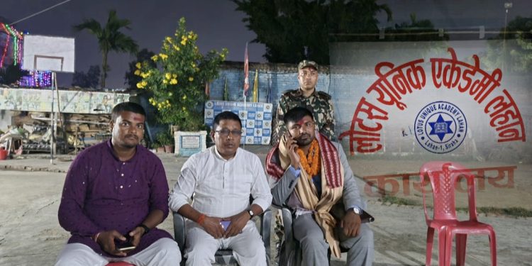 मन्त्री गुप्तालाई सफल कार्यकालको शुभकामना सहित प्रिन्सिपल चौधरीबाट समानित