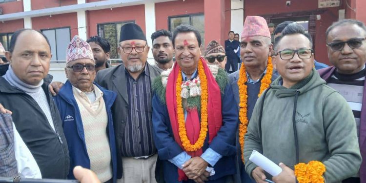 पश्चिम नवलपरासी-१ मा विकासको फेहरिस्तसहित उद्योगपति विनोद चौधरी पुनः जनताबीच