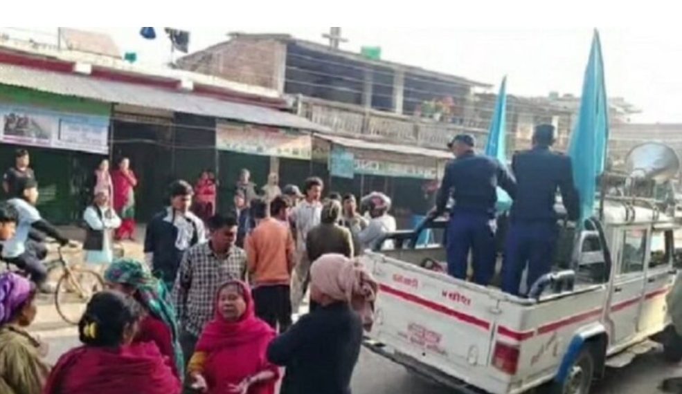 रास्वपाको चुनावी प्रचारमा प्रयोग भएको गाडीमा मदिरा र चामल भेटियाे