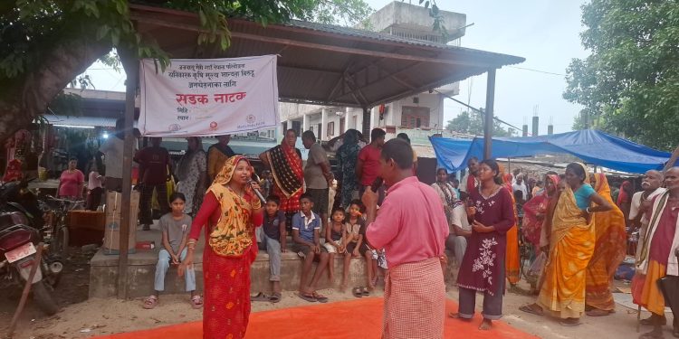स्थानीय भाषामा सडक नाटक, किसानमा जैविक खेतीप्रति आकर्षण