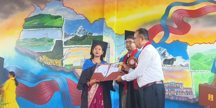 मधेसमै गुणस्तरीय उच्च शिक्षा सम्भव : विद्यार्थी पलायन रोक्न हिम्स कलेजको आह्वान, पहिलो ब्याचका १४ विद्यार्थीलाई बिदाइ र नयाँ विद्यार्थीलाई स्वागत