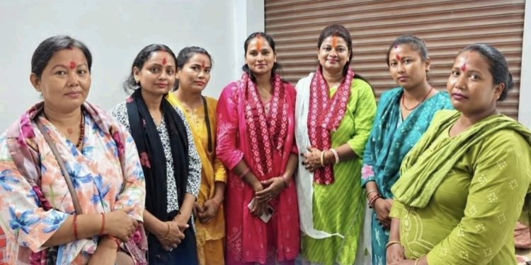 लहानमा रास्वपाप्रति बढ्दो आकर्षण, दर्जनौं महिला पार्टी प्रवेश