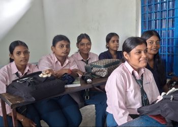 वित्तीय ज्ञानसँगै लगानीको आधार सिक्दै लहानका विद्यार्थी मनकामना कलेजका विद्यार्थी