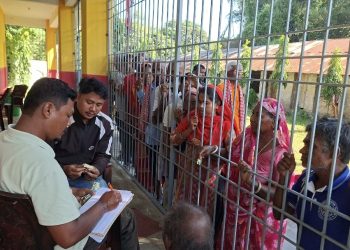 आर्थिक अभावमा उपचारबाट वञ्चित नागरिकलाई लक्षित गर्दै बर्छवामा आँखा शिविर